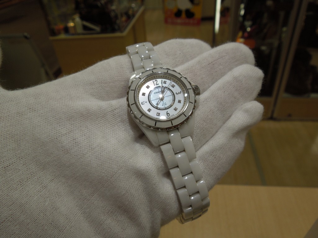 J12 パール