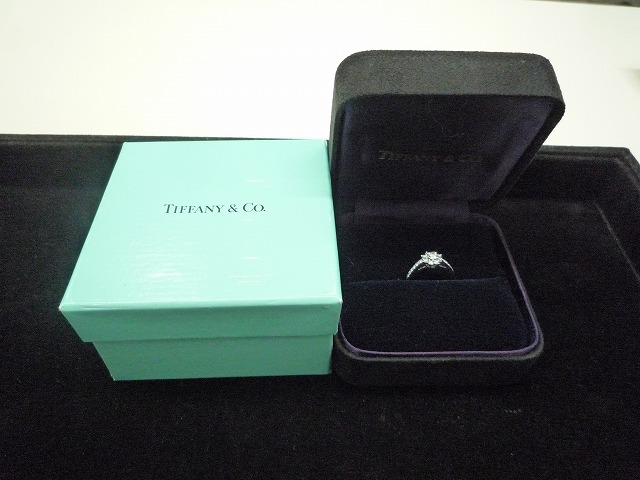 ティファニーのフローラダイヤモンドリングは渾身の高価買取で大満足