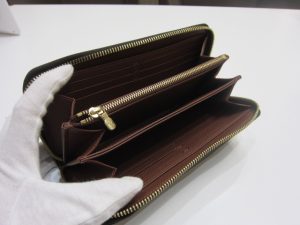 JJコレクションイオン東大阪店ではルイヴィトンの財布高価買取しています！！