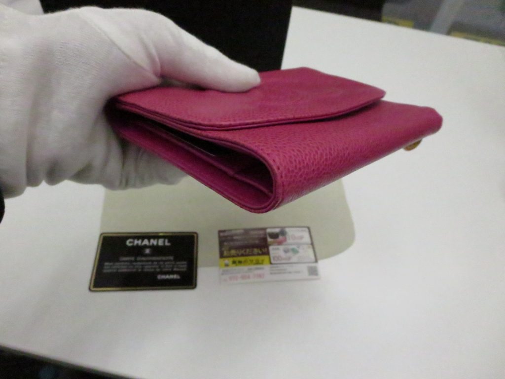 八尾市で 財布を売るなら 近鉄八尾駅前 買取のサカイにお任せ下さい。