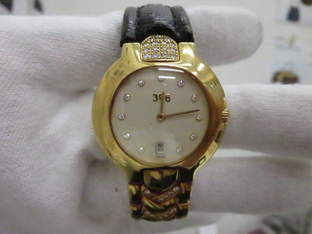 【柏原市】【八尾市】　ヴェルサーチ　アトリエ腕時計　お買取致しました。　買取のサカイ