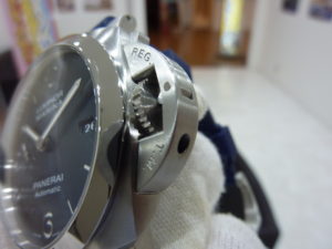パネライの青い腕時計を滋賀でお売りいただきました