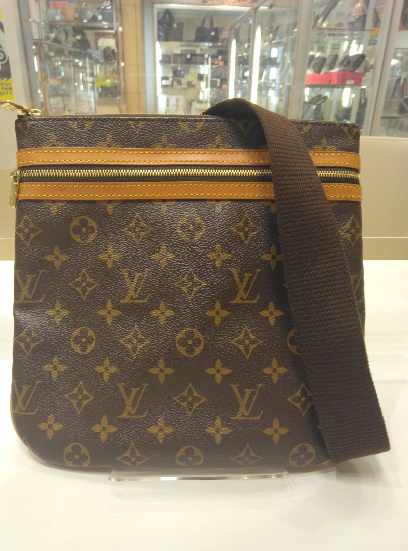 LV　ポシェットボスフォール　M40044