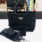 PRADA スモール パデット