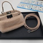 フェンディ バッグ