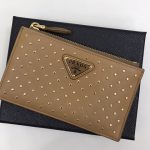 PRADA カードケース スタッズ