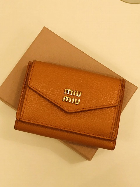 MIUMIU 5MH021 三折コンパクトウォレット