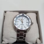SEIKO 時計4R35-04H0