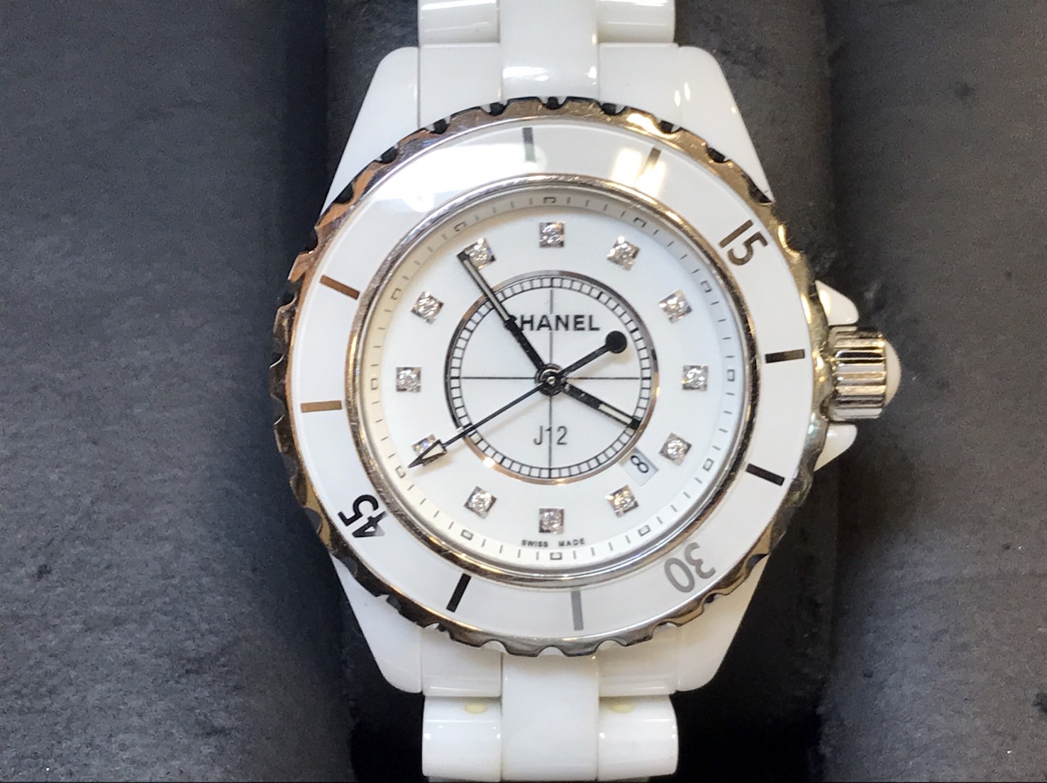 シャネル J12 H1628
