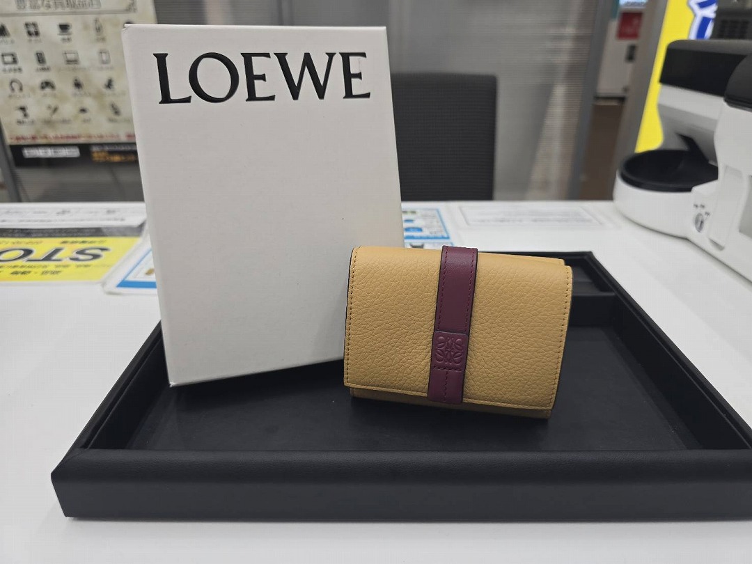 ロエベ 財布