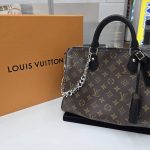 ヴィトン　バッグ