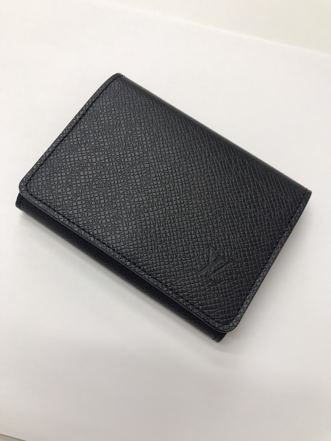 ルイヴィトン タイガ アンヴェロップ カルトヴィジット M64595