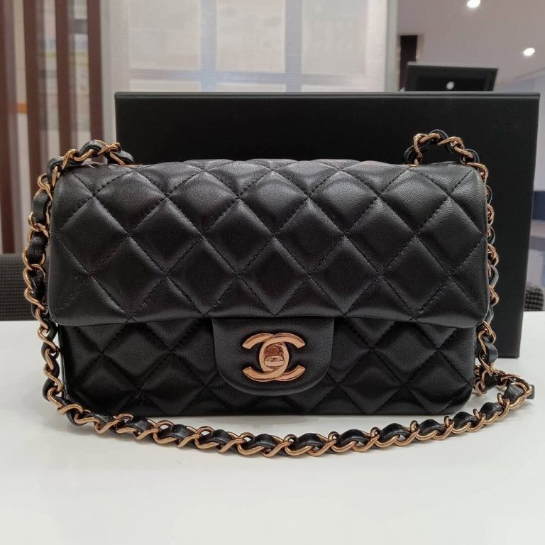 シャネル バッグ