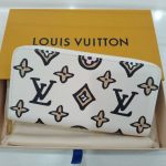 ヴィトン　財布