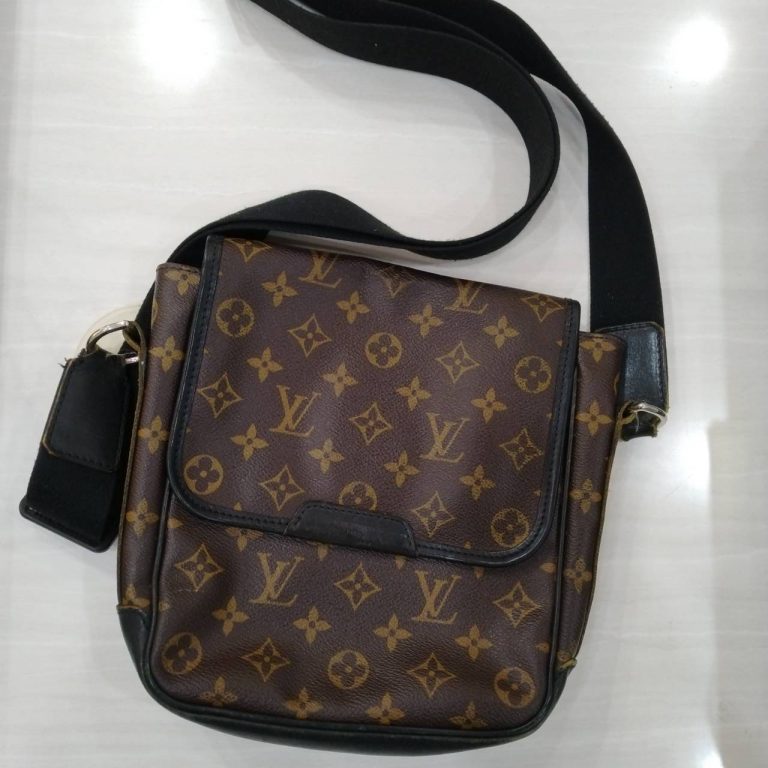 ヴィトン　バッグ