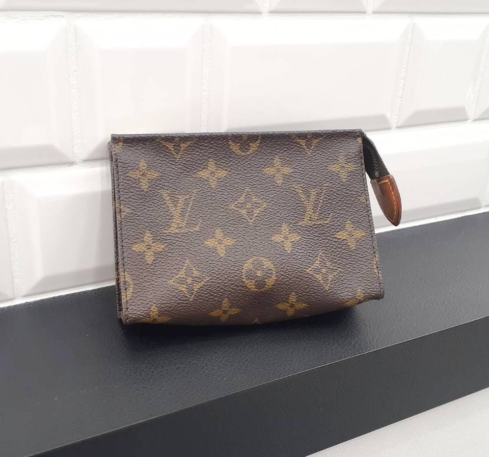 ヴィトン ポーチ