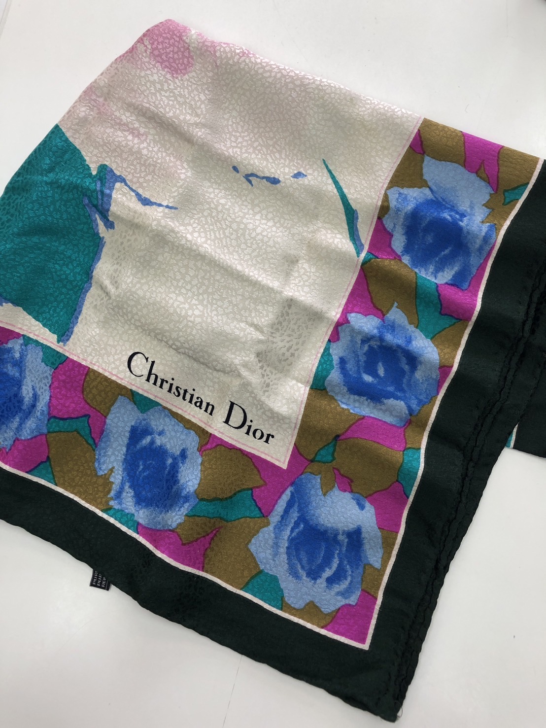 クリスチャン ディオール シルク スカーフ