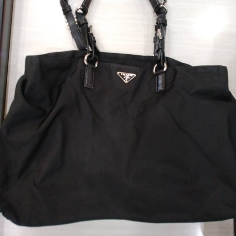 プラダ　バッグ