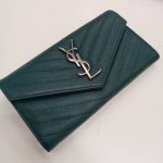 YSL サンローラン カサンドラ長財布 グリーン系