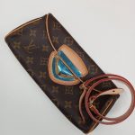 ルイ ヴィトン ポシェット ビバリー M40122