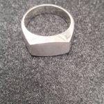 Pt900 印台リング