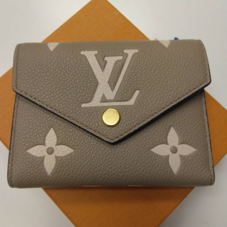 ルイヴィトン ポルトフォイユ ヴィクトーリーヌ M81861アンプラント トゥルトレール